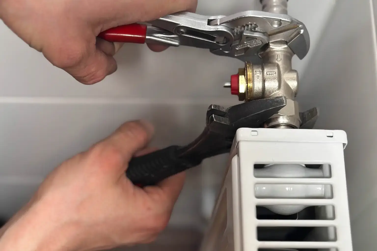 Mistä tietää, että patterin termostaatti on rikki?